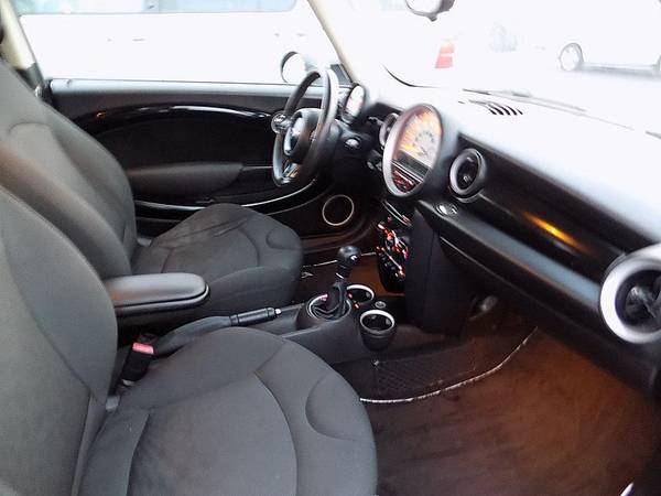 2012 MINI COOPER ~ SUPER CLEAN! ~ EZ FINANCING AVAILABLE! - cars &... for sale in Crystal, MN – photo 9