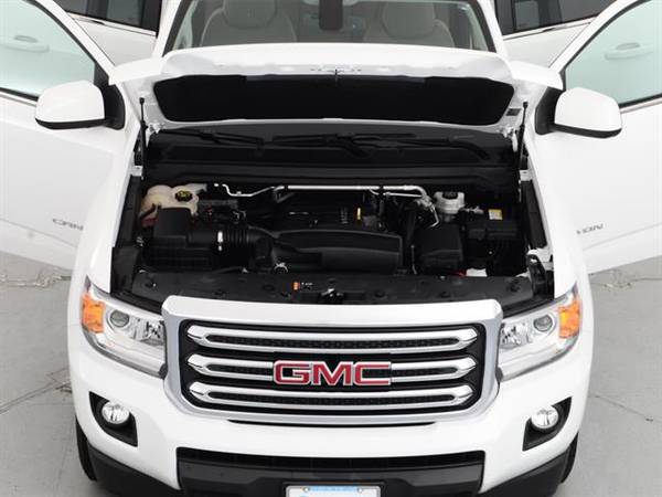 2016 GMC Canyon Crew Cab SLE Pickup 4D 5 ft pickup White - FINANCE for sale in Atlanta, CA – photo 4