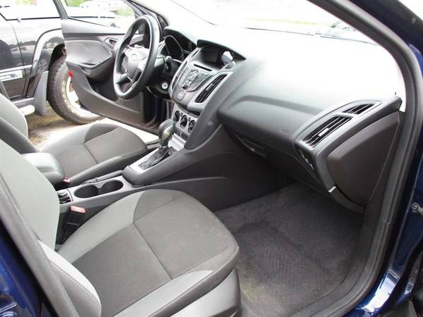 2012 Ford Focus SE Sedan - - by dealer - vehicle for sale in Somersworth , NH – photo 12