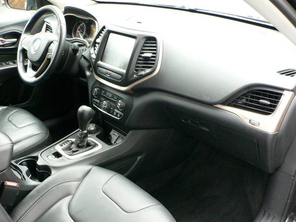 15 Jeep Cherokee Limited, 6 cyl, AWD, Loaded, Leather, Mint! Only 65K! for sale in binghamton, NY – photo 19