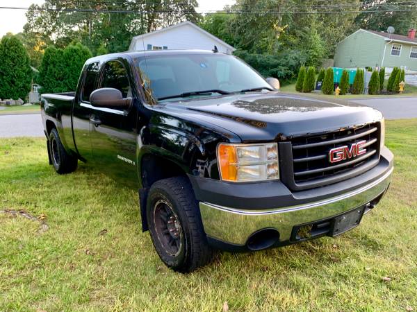 08 GMC Sierra 4x4 Extended Cab Pickup Truck *127k Miles* CLEAN for sale in Mystic, MA – photo 3