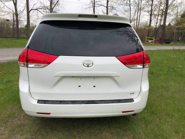 2011 TOYOTA SIENNA LE 1OWNER CLEAN CARFAX ( SOLD ) - cars & for sale in Hyde Park, NY – photo 6