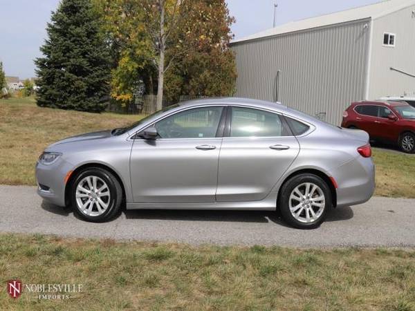2015 Chrysler 200 Limited - cars & trucks - by dealer - vehicle... for sale in NOBLESVILLE, IN – photo 3