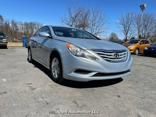 2011 Hyundai Sonata GLS Auto - - by dealer - vehicle for sale in York, PA – photo 3