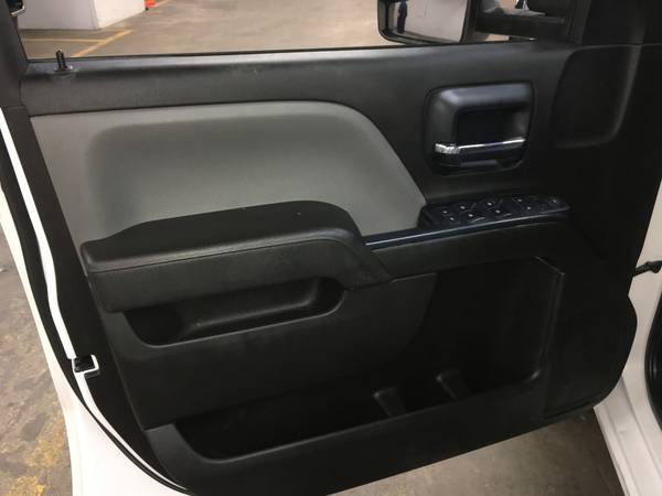 2016 Chevrolet Silverado K3500HD Crew Cab 4X4 Flatbed 6 6L Duramax for sale in Arlington, IA – photo 9