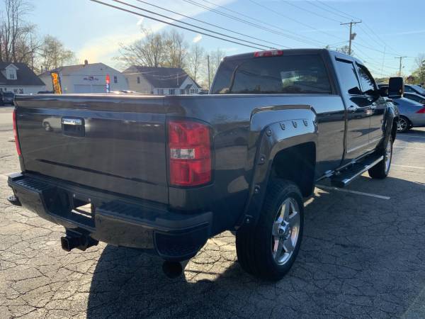 2015 GMC Sierra Denali 3500HD Crew Cab 4x4/TOP OF THE LINE for sale in East Derry, MA – photo 8