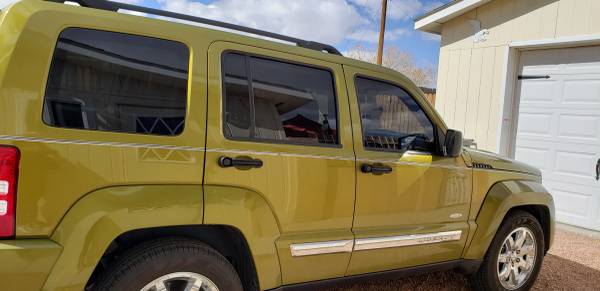 Up for sale Jeep liberty for sale in Albuquerque, NM – photo 5