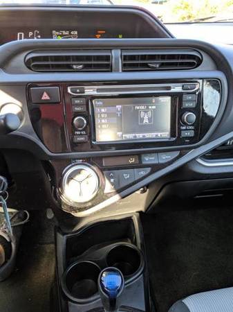 2015 Toyota Prius c hybrid pkg2 bluetooth cd 50mpg 112k for sale in Walpole, NH – photo 23