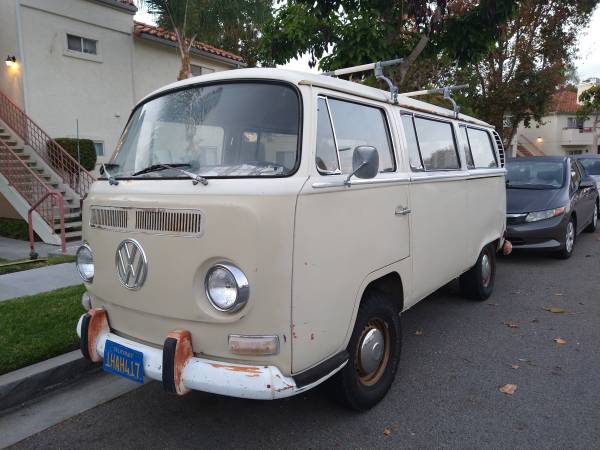 1971 VW bus Classic deluxe - cars & trucks - by owner - vehicle... for sale in Oceanside, CA – photo 2