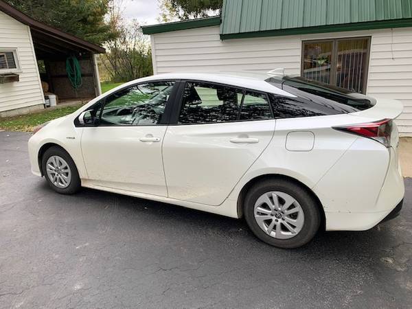 2017 Prius 2 50+ mpg Hybrid for sale in Tomah, WI – photo 3