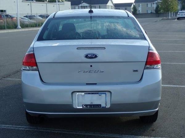 2009 Ford Focus sedan SE (Brilliant Silver Clearcoat for sale in Sterling Heights, MI – photo 7