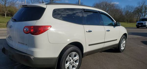 12 CHEVY TRAVERSE LS- ONLY 89K MILES, SUPER CLEAN/ NICE, 2 TO CHOOSE... for sale in Miamisburg, OH – photo 3