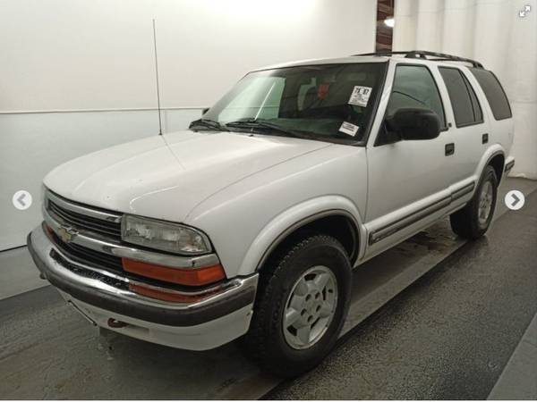 Chevrolet Blazer 4x4 - - by dealer - vehicle for sale in Bremerton, WA – photo 3