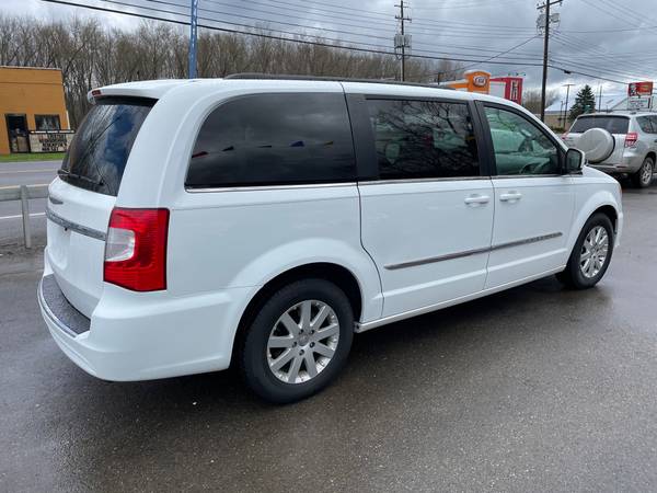 2016 CHRYSLER TOWN COUNTRY TOURING ED FLORDIA VAN - cars & for sale in Owego, NY – photo 15