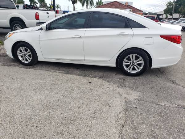 2012 Hyundai Sonata - cars & trucks - by owner - vehicle automotive... for sale in Fort Myers, FL – photo 3