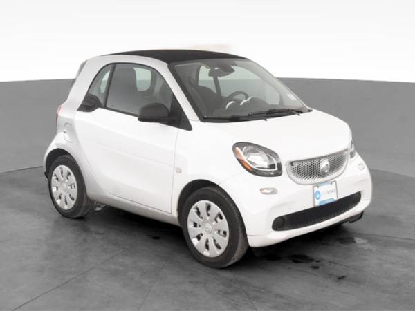 2017 smart fortwo Pure Hatchback Coupe 2D coupe White - FINANCE... for sale in Springfield, MA – photo 15