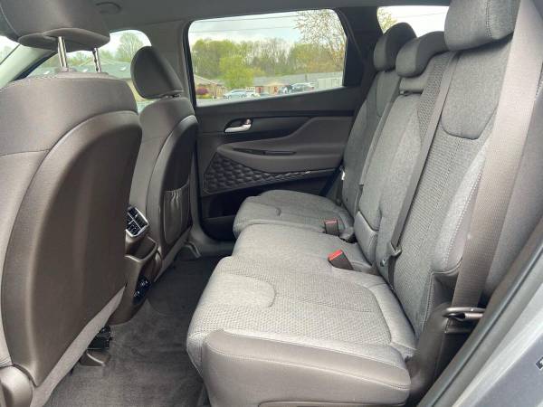 2019 Hyundai Santa Fe SE 2 4L 4dr Crossover - - by for sale in West Chester, OH – photo 17