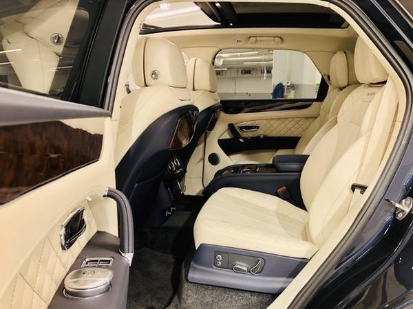 2017 Bentley Bentayga W12 for sale in Pittsburgh, PA – photo 8