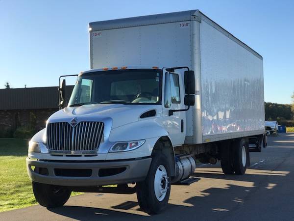 2015 International 4000 **26' Box Truck***DIESEL*** for sale in Swartz Creek,MI, MI