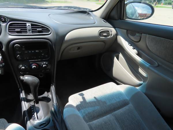 2004 Oldsmobile Alero GL - 169xxx MILES, 29 MPG/hwy, well-maintained... for sale in Farmington, MN – photo 10