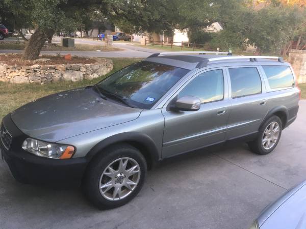 2007 Volvo XC70 AWD Wagon - cars & trucks - by owner - vehicle... for sale in Austin, TX – photo 2