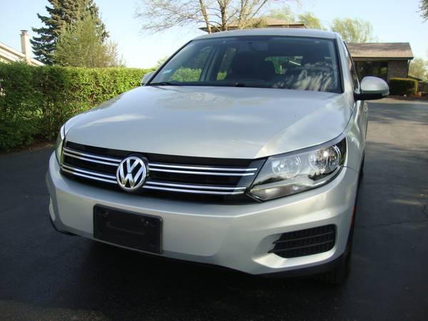 2014 VW Tiguan (1 Owner/Excellent Condition/Extra Clean) 1 Owner for sale in Northbrook, IL – photo 8