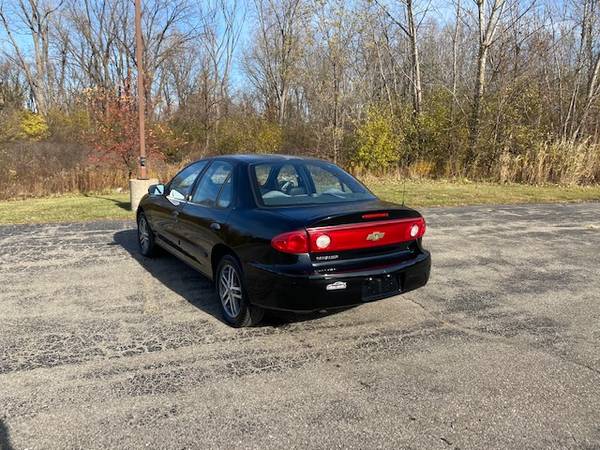 2004 Chevrolet Cavalier ONE OWNER NO ACCIDENTS - cars & trucks - by... for sale in Grand Blanc, MI – photo 7