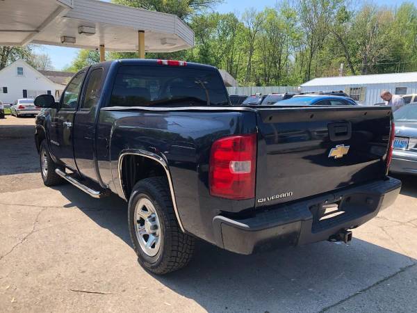 2008 Chevrolet Chevy Silverado 1500 Work Truck 4WD 4dr Extended Cab for sale in Louisville, KY – photo 5