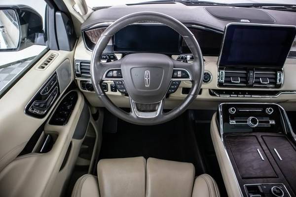 2018 Lincoln Navigator Reserve 4x4 4WD AWD SUV THIRD ROW SEATS -... for sale in Sumner, WA – photo 19