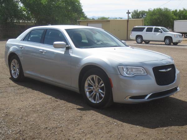 2019 Chrysler 300 Touring - - by dealer - vehicle for sale in Isleta, NM – photo 6