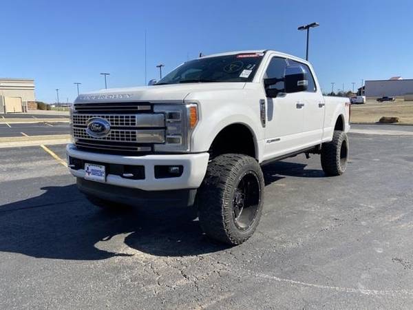 2019 Ford F-250SD Platinum - truck - - by dealer for sale in Ardmore, OK – photo 2