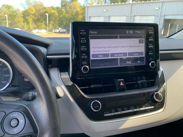 2020 TOYOTA COROLLA LE. SHOWROOM FLOOR CLEAN !!! LOW MILES! LIKE... for sale in Jackson, MS – photo 8