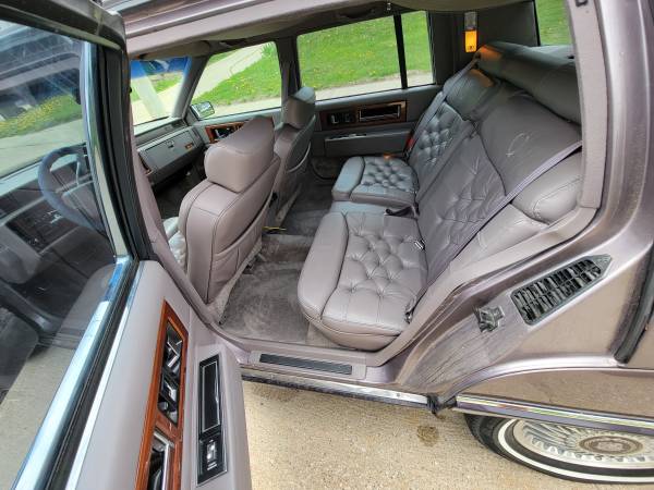 1992 cadillac fleetwood for sale in Sioux City, IA – photo 7