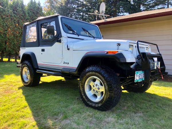 1993 Jeep wrangler 4X4 five-speed convertible top low miles for sale in Portland, OR – photo 4