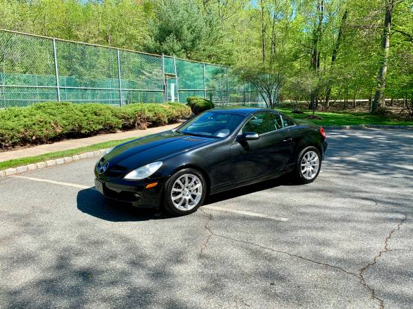 2005 Black Diamond Mercedes Benz SLK 350 Hard Top Convertible Mint for sale in Other, PA – photo 9
