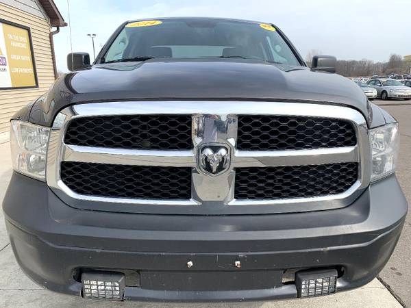 2014 RAM 1500 4WD Quad Cab 140 5 ST - - by dealer for sale in Chesaning, MI – photo 24