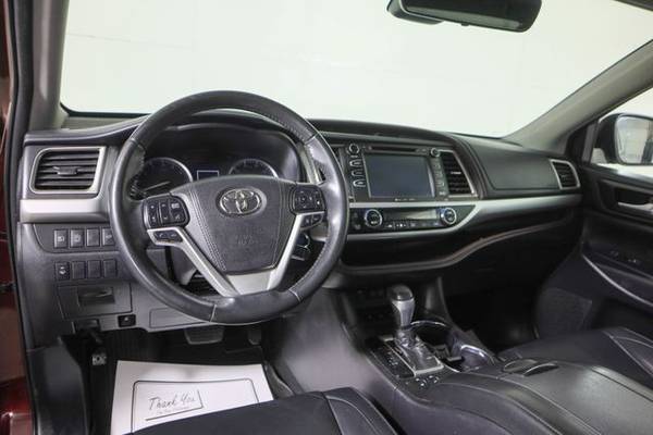 2018 Toyota Highlander, Ooh La La Rouge Mica - - by for sale in Wall, NJ – photo 12
