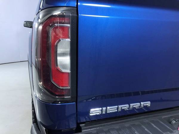 2016 GMC Sierra 1500 SLE 4x4 4WD Four Wheel Drive SKU:GG291045 -... for sale in Westmont, IL – photo 22