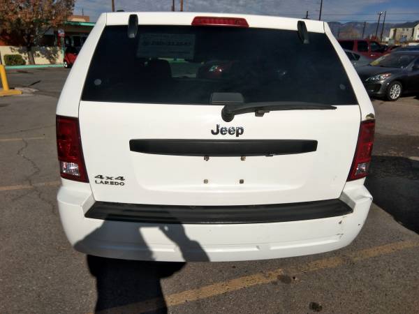 08 Jeep Gr. Cherokee 4WD - cars & trucks - by dealer - vehicle... for sale in Albuquerque, NM – photo 4