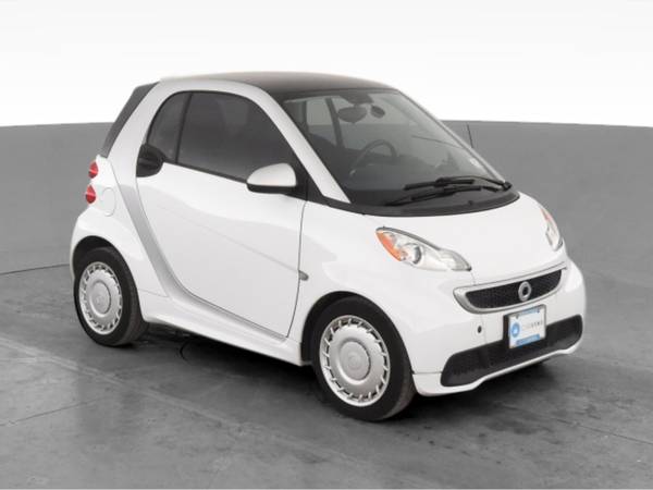 2015 smart fortwo Passion Hatchback Coupe 2D coupe White - FINANCE -... for sale in Pittsburgh, PA – photo 15