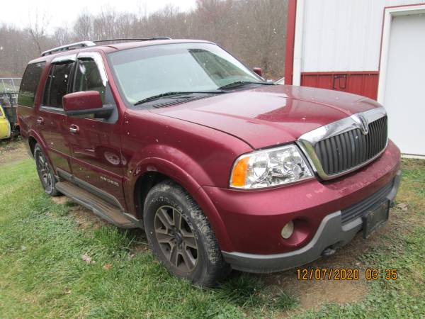 2004 Lincoln Navigator 4 wheel drive - cars & trucks - by owner -... for sale in New Philadelphia, OH – photo 2