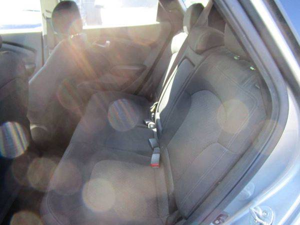 2011 Hyundai Tucson GL 4dr SUV - EASY FINANCING! for sale in Waltham, MA – photo 8