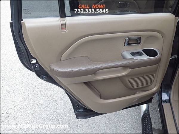 2004 Honda Pilot EX L 4dr 4WD SUV w/Leather and Entertainment Syste for sale in East Brunswick, NJ – photo 19