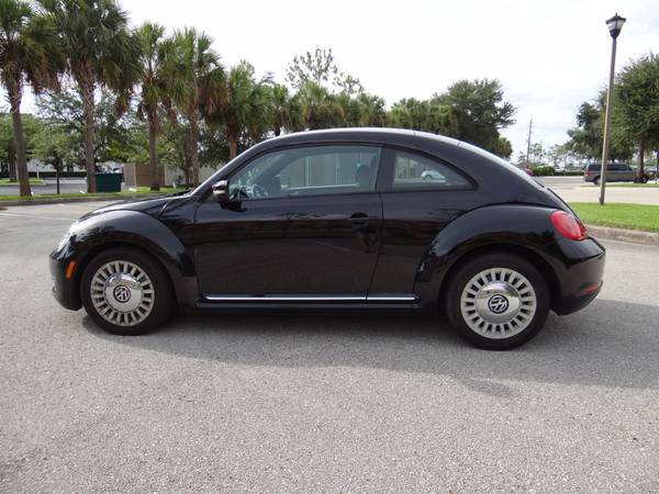 2013 VOLKSWAGEN BEETLE 2.5 COUPE 5 SP MANUAL GREAT SHAPE CLEAR FL... for sale in Fort Myers, FL – photo 3