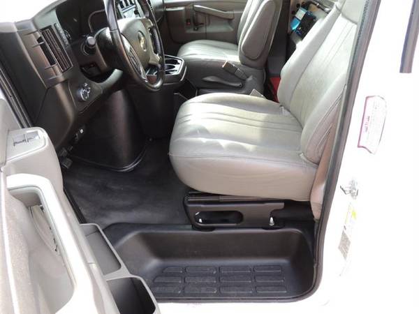 2019 Chevrolet Express 2500 Cargo Work Van! ONE OWNER! LIKE NEW! for sale in White House, AL – photo 19