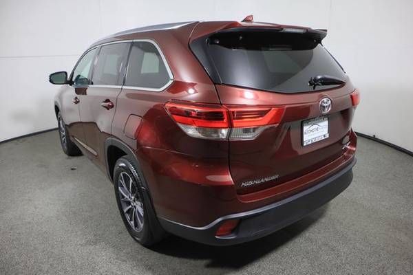 2018 Toyota Highlander, Ooh La La Rouge Mica - - by for sale in Wall, NJ – photo 3