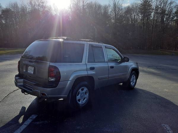 2002 Chevrolet Trailblazer LS - cars & trucks - by dealer - vehicle... for sale in Laurel, District Of Columbia – photo 4