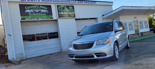 2011 Chrysler Town and Country - - by dealer - vehicle for sale in High Point, NC – photo 2