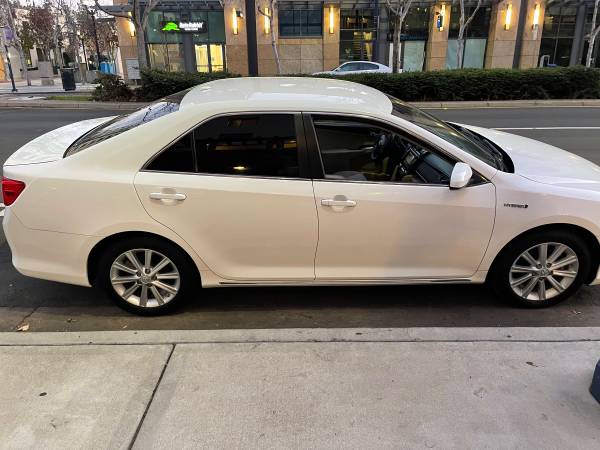 2014 Toyota Camry hybrid se Clean title only 94k for sale in San Diego, CA – photo 2