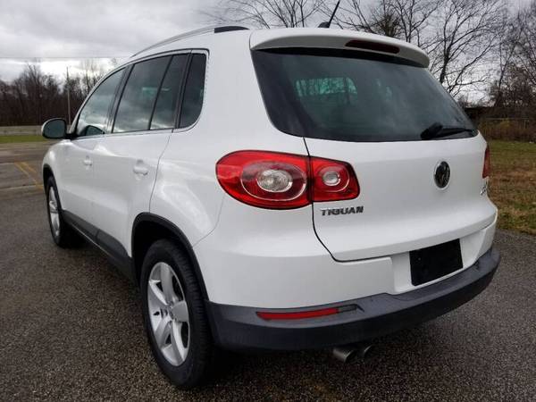 2010 VW TIGUAN 4MOTION 88K - cars & trucks - by owner - vehicle... for sale in Akron, OH – photo 8